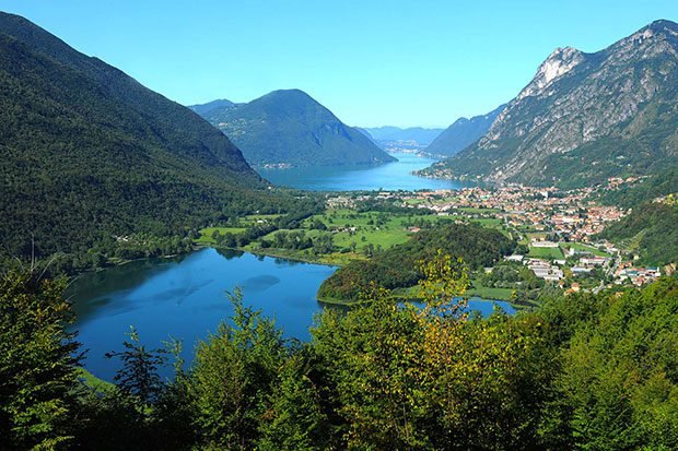 Veduta del piccolo Lago del Piano e quello di Lugano b ph Lucio Elio
