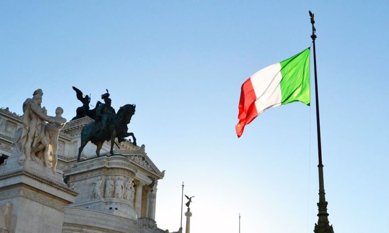 bandiera italiana 25 aprile