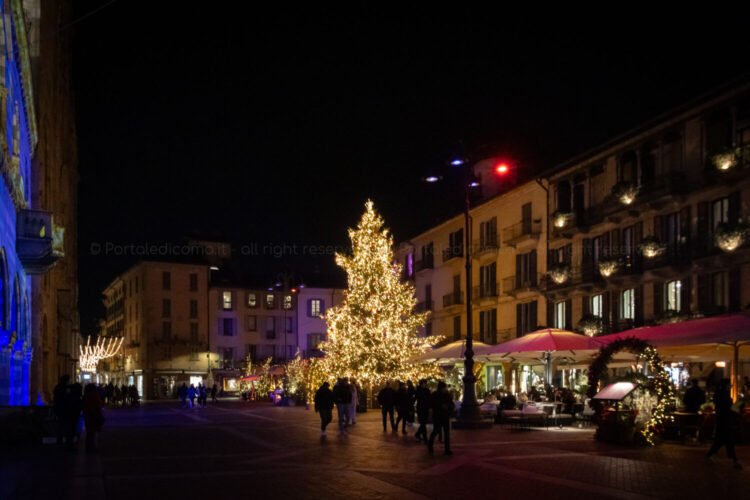 Natale a Como 2024 15 Luci e proiezioni Natale 2025 Como 17